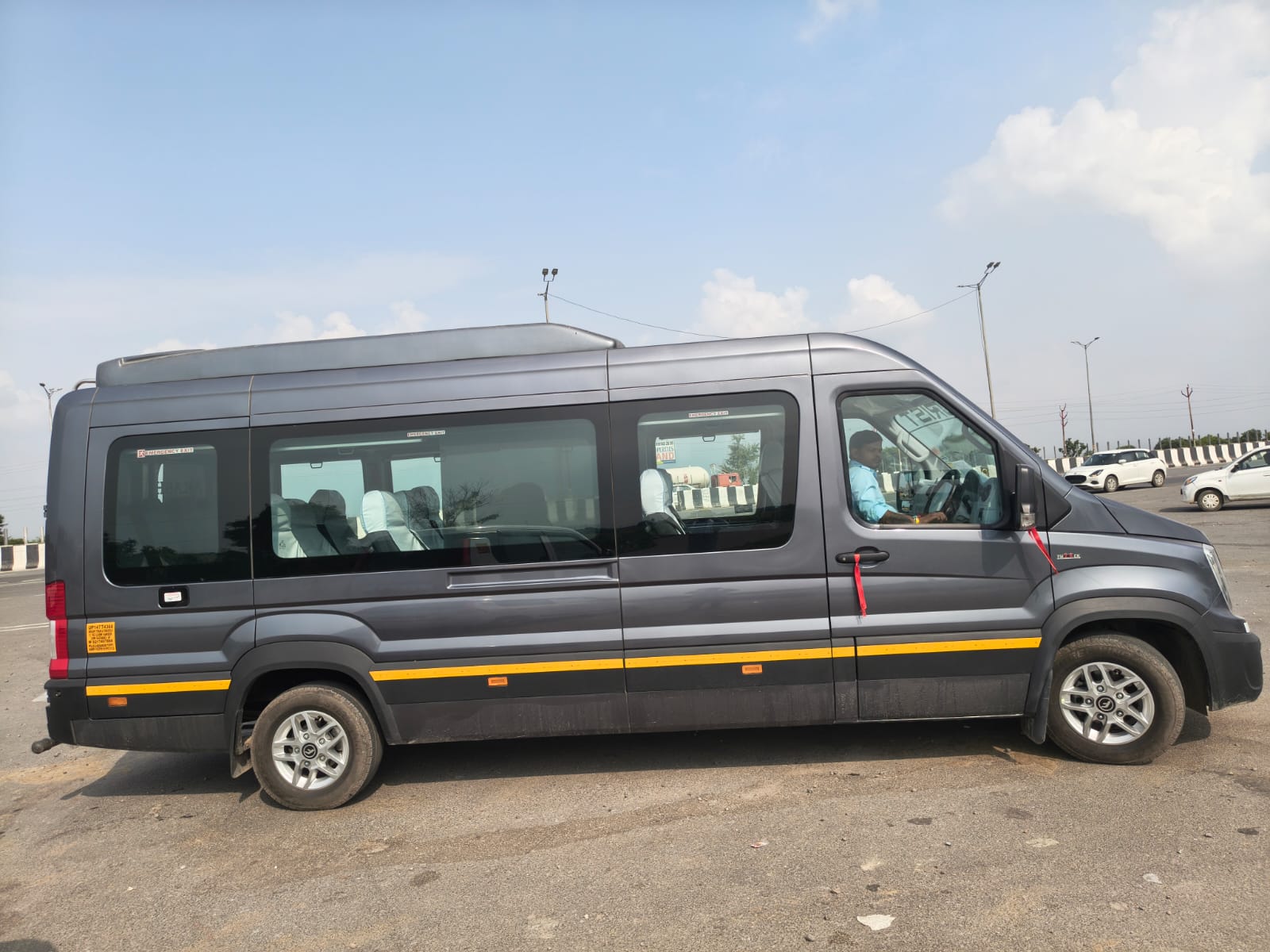 Akash Tour and Travels gallery photo