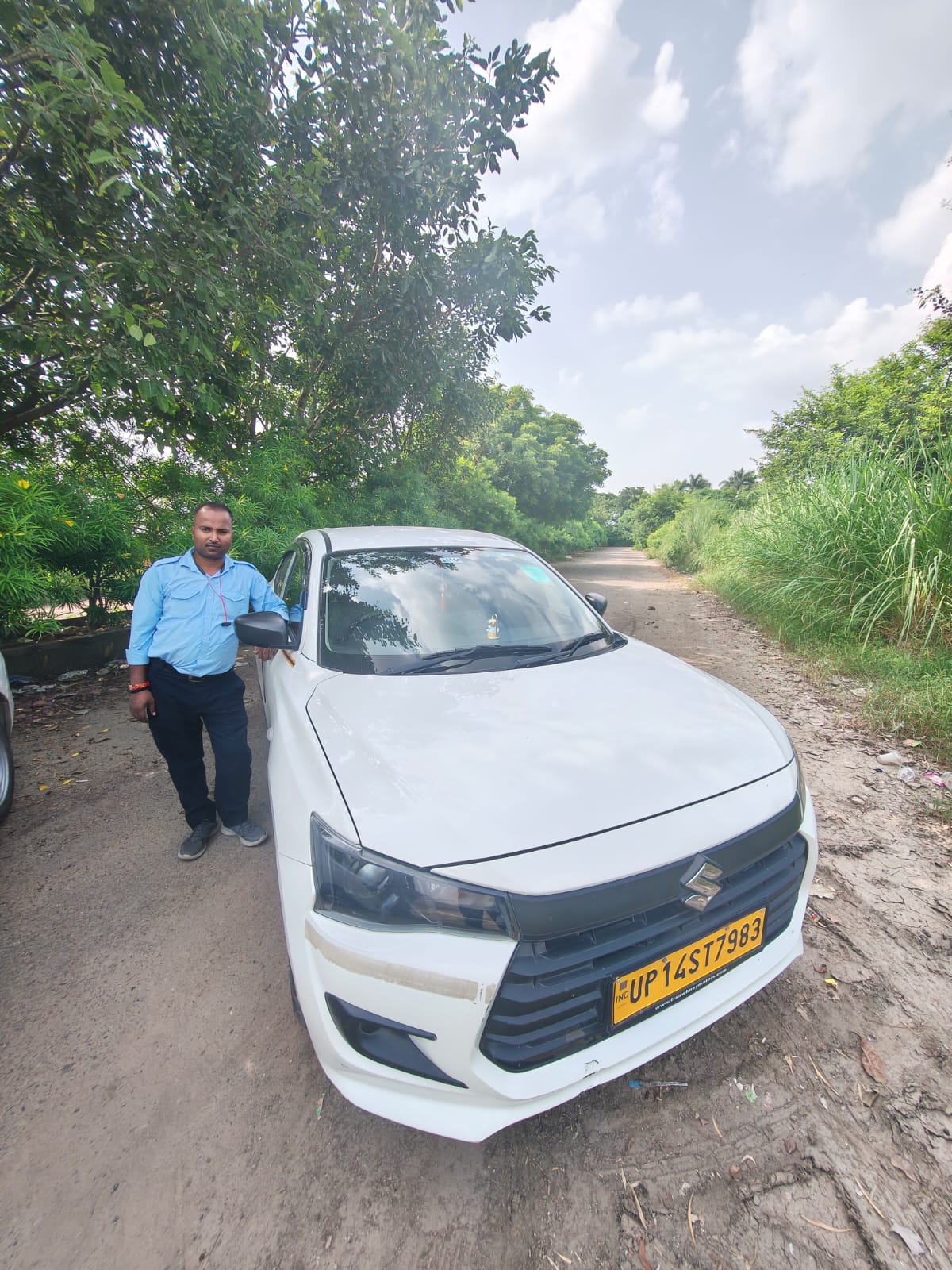 Akash Tour and Travels gallery photo