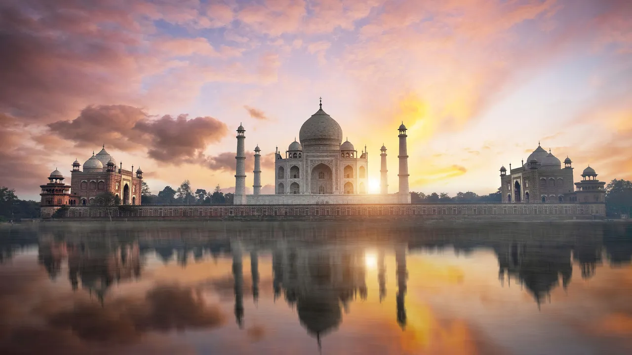 Same day Taj Mahal tour by car